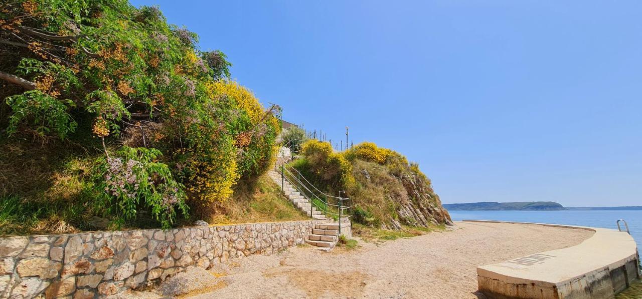 Apartments Nicolas - Beach & Sea 10M Away - Amazing Sea View! Rtina Exterior foto